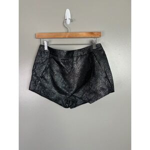 Express metallic snakeskin shorts size 4 concert rocker edgy resortwear gothic